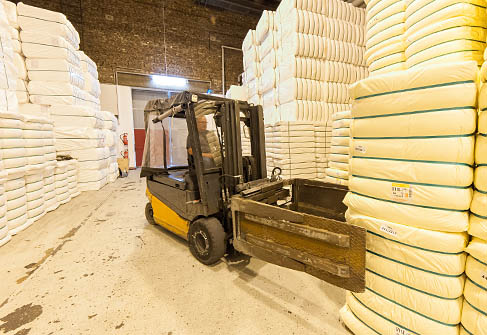 Produktgerechte Lagerung von Wolle - Lagerlogistik Schoeller Industrielogistik - Warenlagerung, Spedition, Logistik
